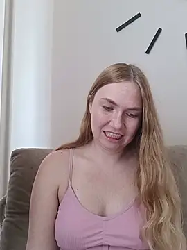 KisaVixen online show from July 5, 10:54 am