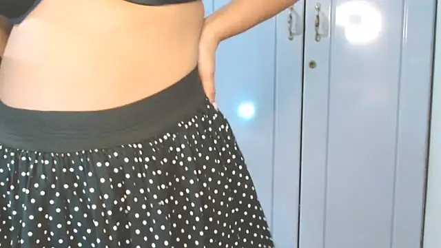 Snapshot of Indian_GlowingMiax chatting on October 3, 3:50 pm Indian GlowingMiax online show from October 3, 3:50 pm