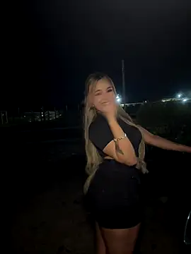 Snapshot of Sam_pablo21 chatting on October 5, 3:44 am Sam pablo21 online show from October 5, 3:44 am