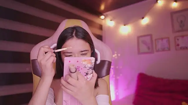 Lana Dreams  online show from November 28, 1:30 am