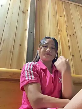 Snapshot of phungtiti chatting on October 6, 2:12 pm phungtiti online show from October 6, 2:12 pm