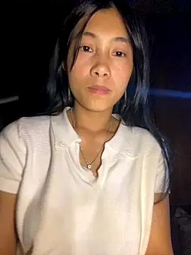 EmLy02 online show from November 9, 12:01 pm