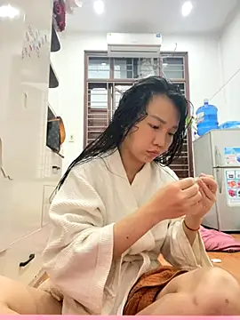 Miumieu online show from December 3, 9:22 am