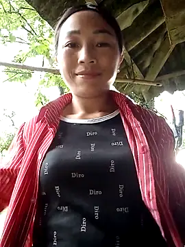 lucybaby00 online show from April 27, 9:06 am