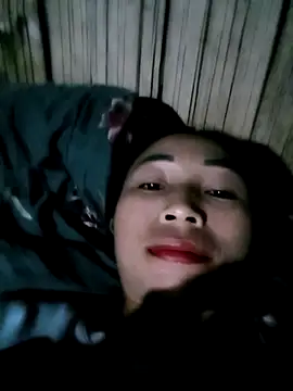 Snapshot of lucybaby00 chatting on September 9, 1:44 pm lucybaby00 online show from September 9, 1:44 pm