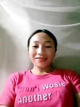 lucybaby00 online show from October 31, 2:32 pm