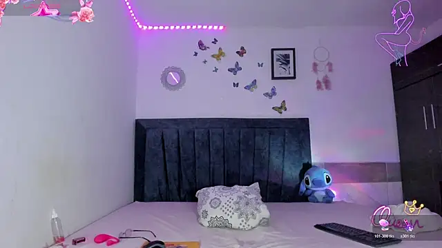 emmie bunny online show from April 28, 1:14 am