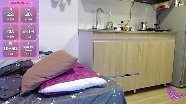 AllysonStonne online show from February 18, 2:10 am