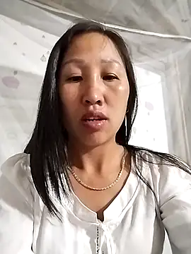 cute love00 online show from March 13, 11:06 pm