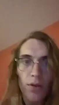 Snapshot of BlondeyMiyMiy chatting on September 25, 10:03 am BlondeyMiyMiy online show from September 25, 10:03 am