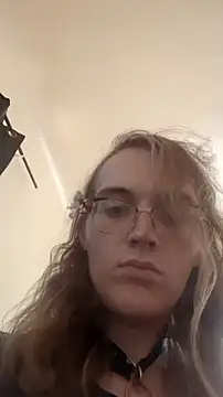 Snapshot of BlondeyMiyMiy chatting on September 14, 5:33 pm BlondeyMiyMiy online show from September 14, 5:33 pm