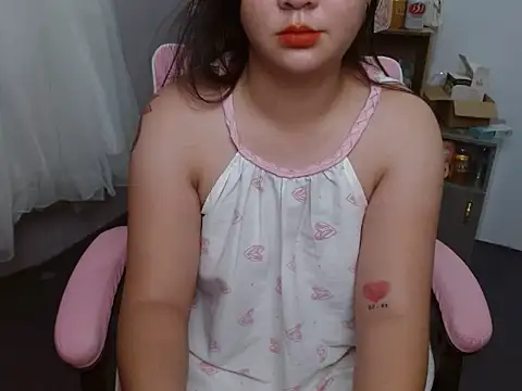 Snapshot of Chipu_lovely11 chatting on October 14, 5:15 pm Chipu lovely11 online show from October 14, 5:15 pm