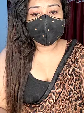 indian-hotmilfs online show from June 6, 7:20 pm