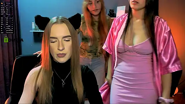 lizzie boom online show from October 20, 7:06 pm