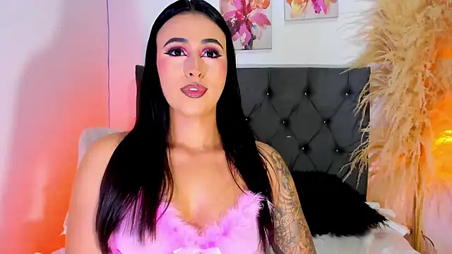 SagiraBelle online show from July 28, 5:35 pm