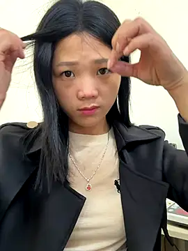 Snapshot of thaoyeuuu chatting on October 3, 2:05 am thaoyeuuu online show from October 3, 2:05 am