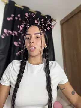 Scarlett05 online show from July 10, 1:39 am