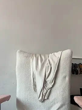 Victoria alson online show from October 6, 3:18 pm