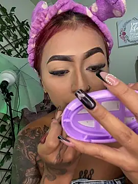 Dirty isabella18 online show from July 18, 10:45 pm