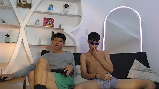 BEAUTY BOYS1 online show from October 1, 7:24 am