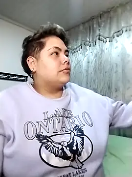 Hailey Curvy online show from October 24, 3:57 am