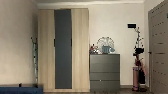 BrightAnnie online show from September 20, 6:17 pm