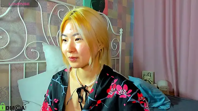 Snapshot of Aisi_18 chatting on September 26, 6:55 am Aisi 18 online show from September 26, 6:55 am