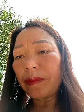 Snapshot of _Helala_ chatting on October 12, 2:36 am Helala online show from October 12, 2:36 am