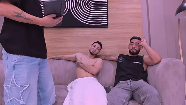 mike friends online show from June 14, 10:21 pm