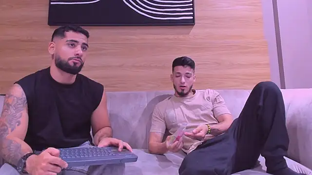 mike friends online show from August 2, 11:52 pm