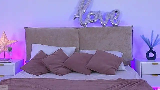Jules night online show from July 2, 3:23 am