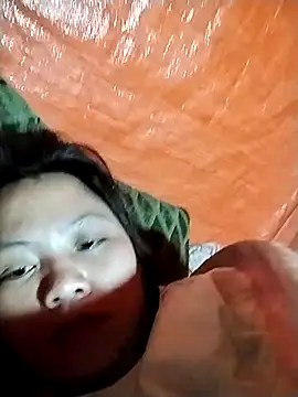 venu00 online show from November 29, 11:09 pm