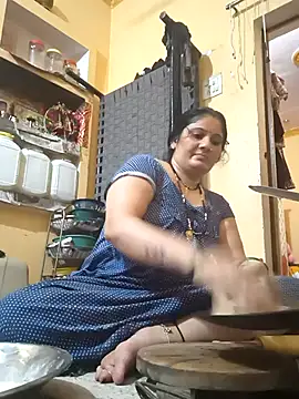 Snapshot of Rakhi99x chatting on October 4, 3:45 am Rakhi99x online show from October 4, 3:45 am