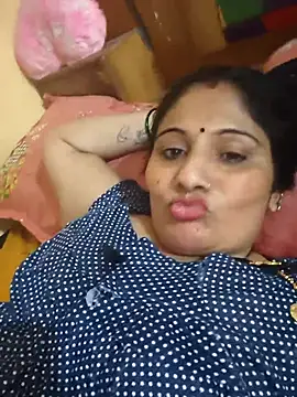 Snapshot of Rakhi99x chatting on October 3, 3:33 am Rakhi99x online show from October 3, 3:33 am