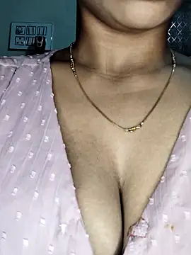 Savita2310 online show from December 5, 6:09 pm