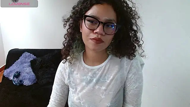 Canela s1 online show from June 13, 4:59 pm
