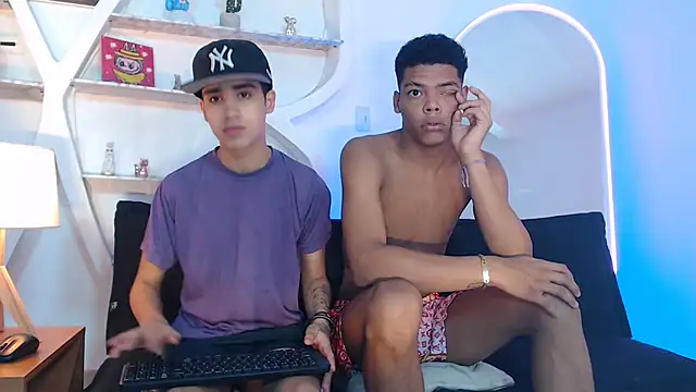 PRETTY FEM online show from September 16, 1:41 pm