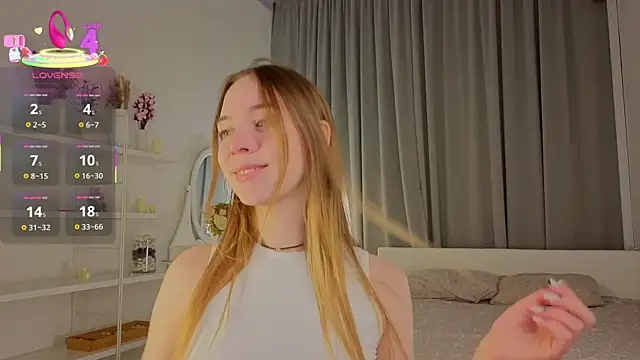 CarollSmithh online show from October 16, 8:44 pm