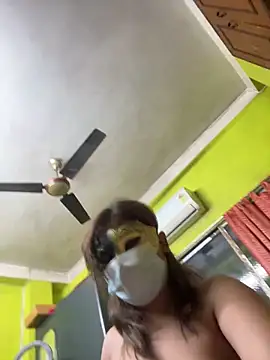 Snapshot of goodvibesonly44445 chatting on September 18, 9:02 pm goodvibesonly44445 online show from September 18, 9:02 pm