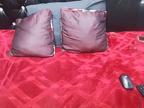 AppleAss02 online show from February 5, 9:07 pm