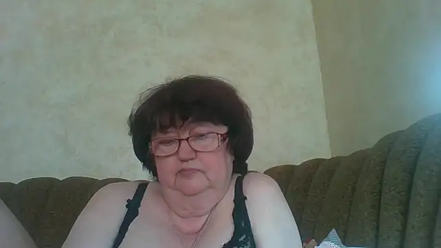 Snapshot of MilaSky5303 chatting on September 16, 1:19 pm MilaSky5303 online show from September 16, 1:19 pm