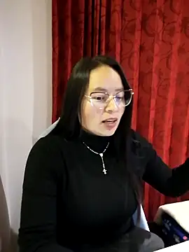 Daliz Leon online show from November 7, 12:27 am