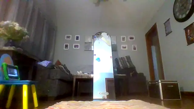 Snapshot of Bored_Grandma chatting on October 4, 6:19 am Bored Grandma online show from October 4, 6:19 am