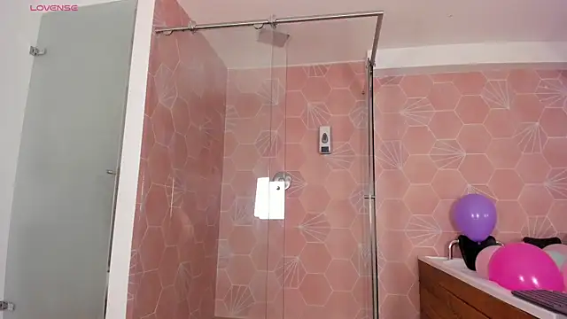 sweetabbey online show from November 6, 3:45 am