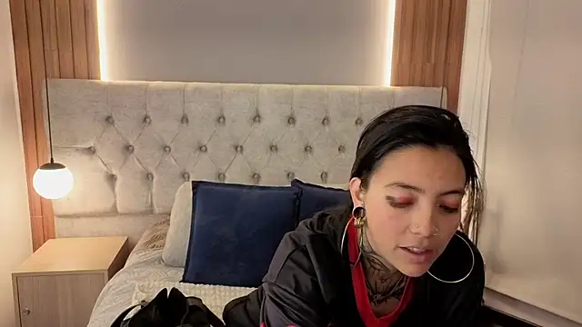 LiaMonroee  online show from June 15, 12:38 pm