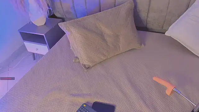 BellaBoobs  online show from June 13, 8:17 pm
