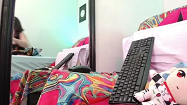 lilithxy online show from June 15, 9:59 pm