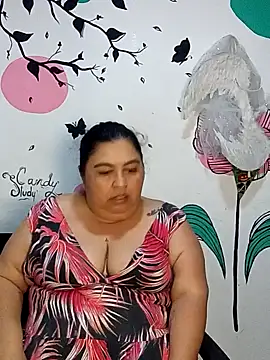 curvy diva  online show from November 8, 10:09 am