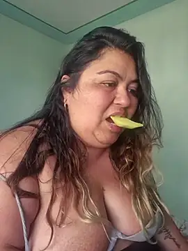 curvy diva  online show from March 14, 9:49 pm