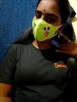 mini-queen online show from October 3, 4:23 pm